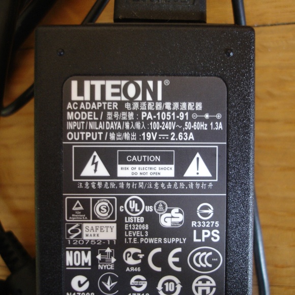 LITE ON AC Power Adapter Model PA-1051-91 Output 19V 2.63A. Pre-owned. - Picture 3 of 4